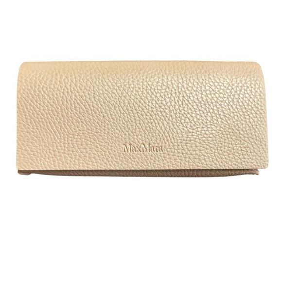 MaxMara Women's MM Fancy || Epzeg 60
#16 140 V Sunglasses EUC - Picture 7 of 9